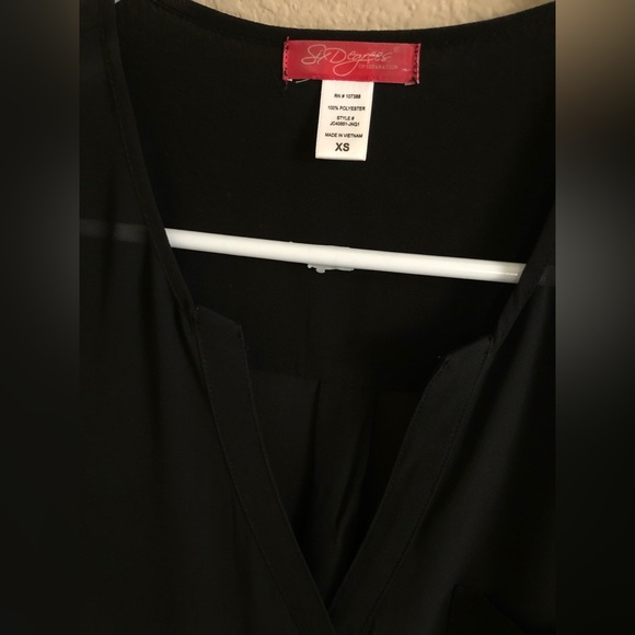 Womens Six Degrees of Separation Sheer Black V-Neck Button Down Top Size X-Small - Picture 2 of 3